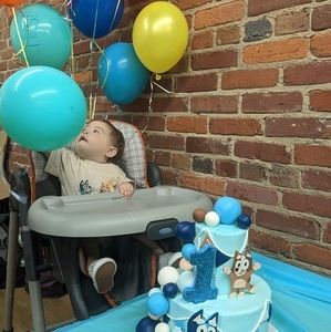 Meet your Posher, Toni